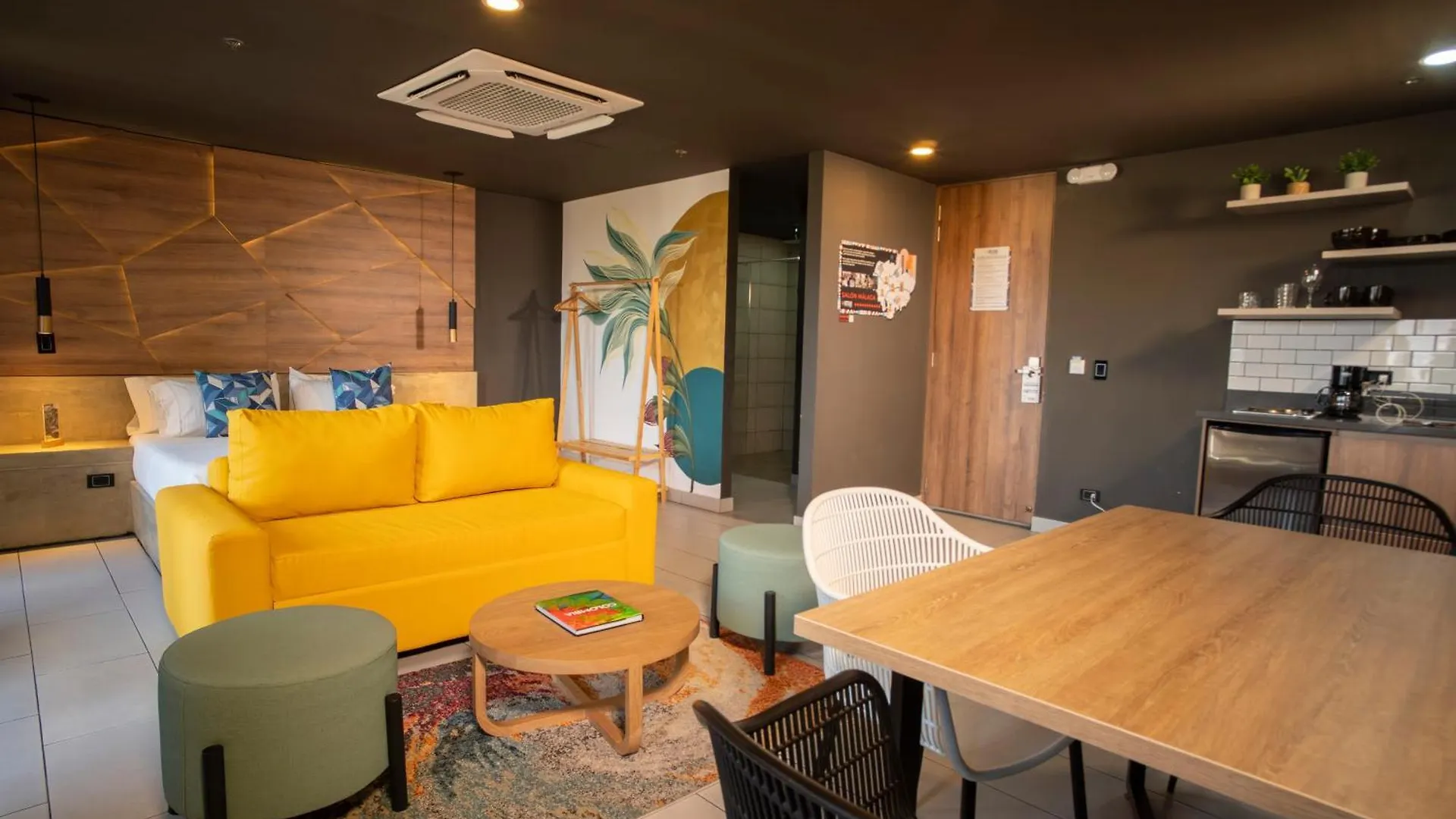 Los Patios Cool Living 麦德林 酒店