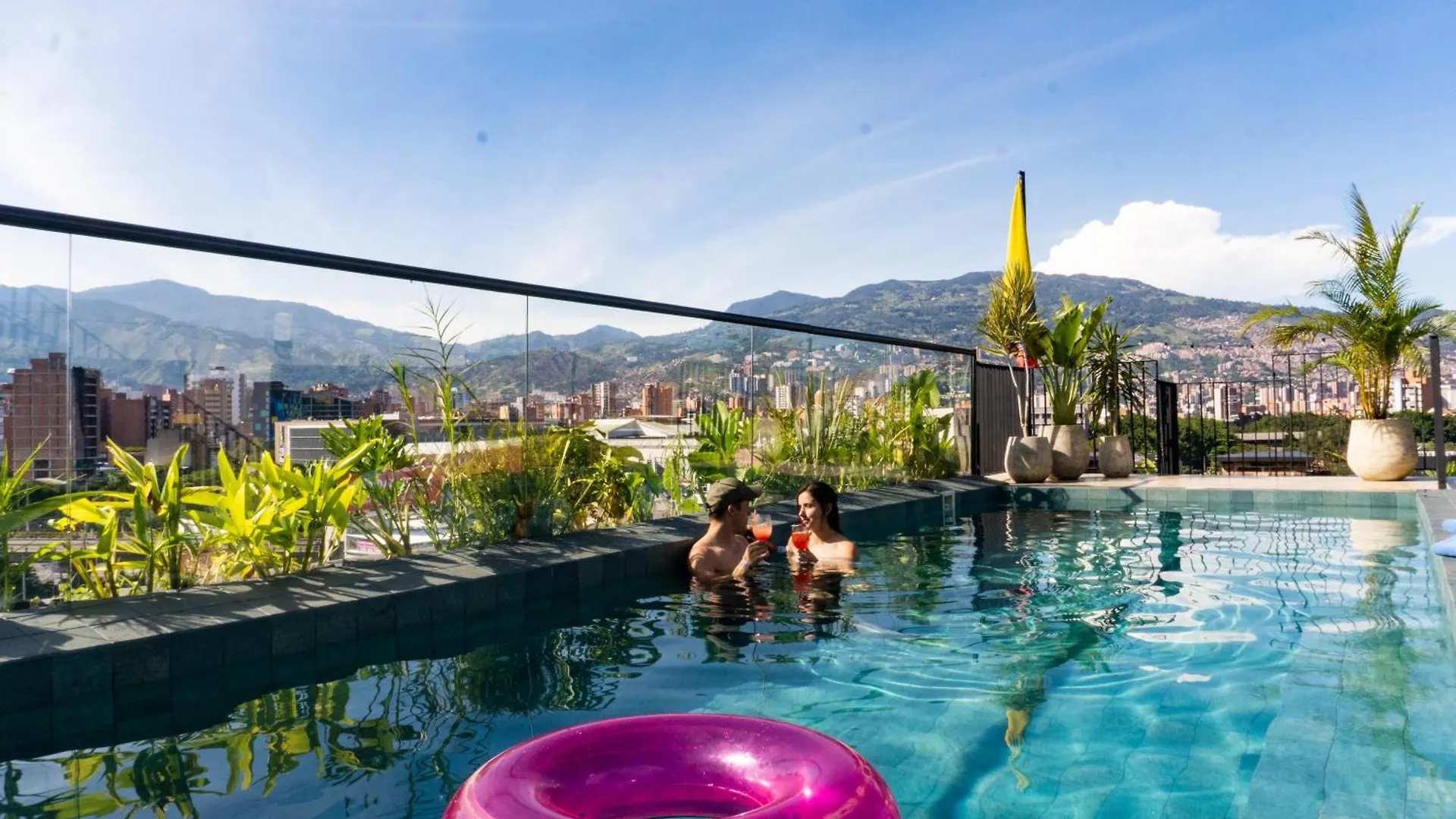 Los Patios Cool Living Medellín