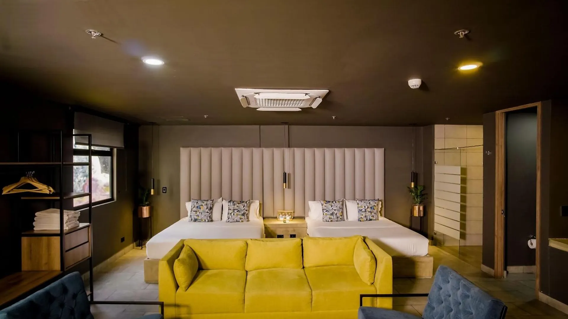 Los Patios Cool Living Medellin Hotel