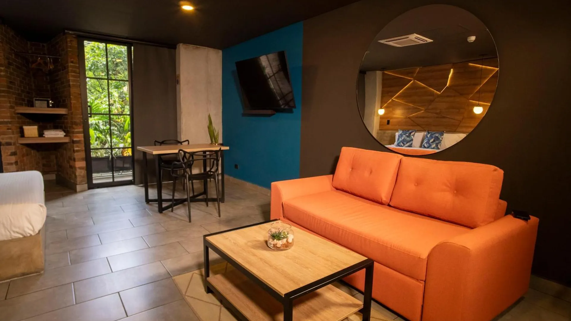 Los Patios Cool Living Medellin Hotel