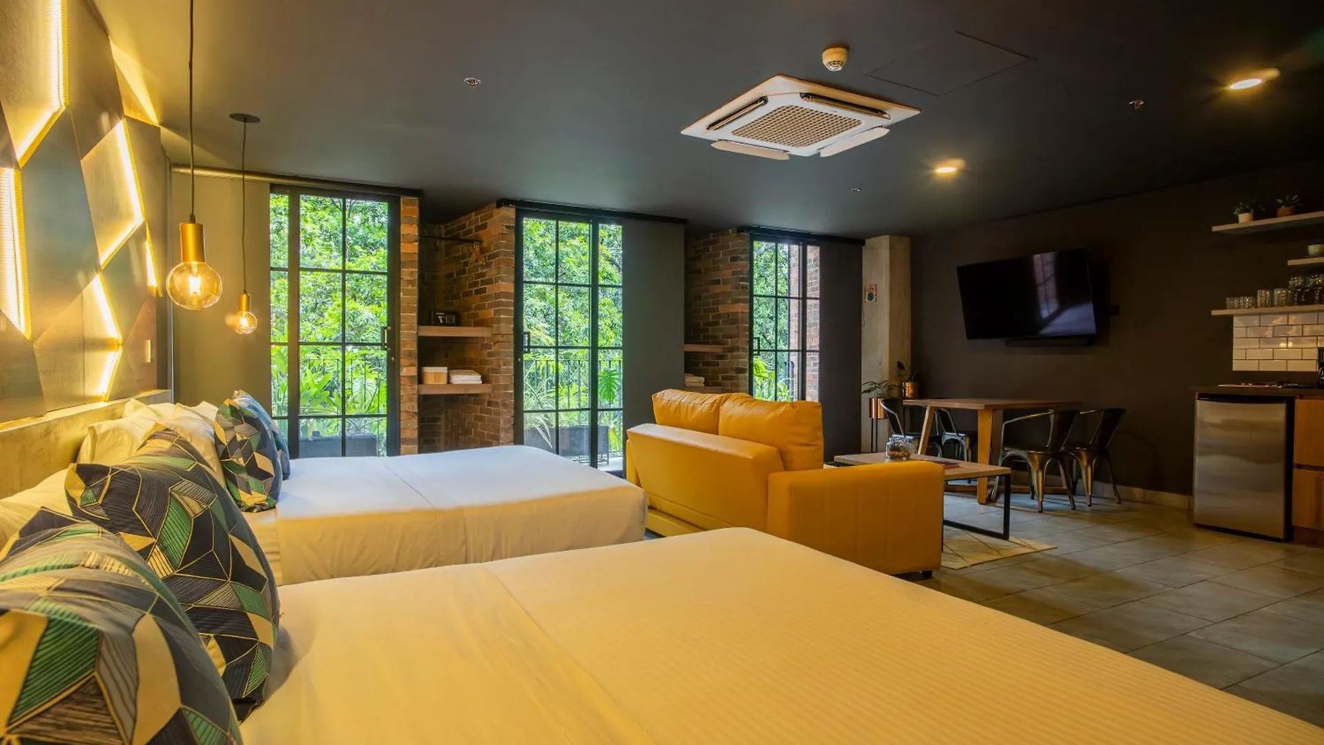 Hotel Los Patios Cool Living Medellin